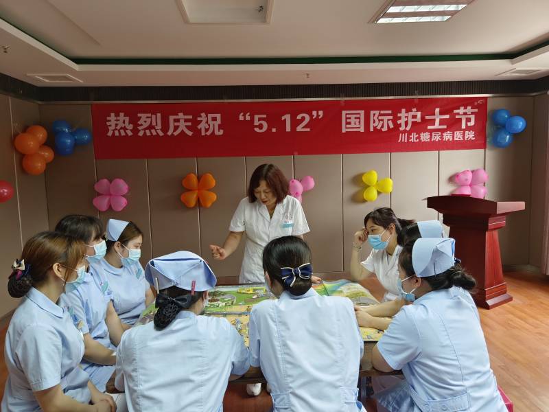 庆祝“5.12”护士节开展技能竞赛活动